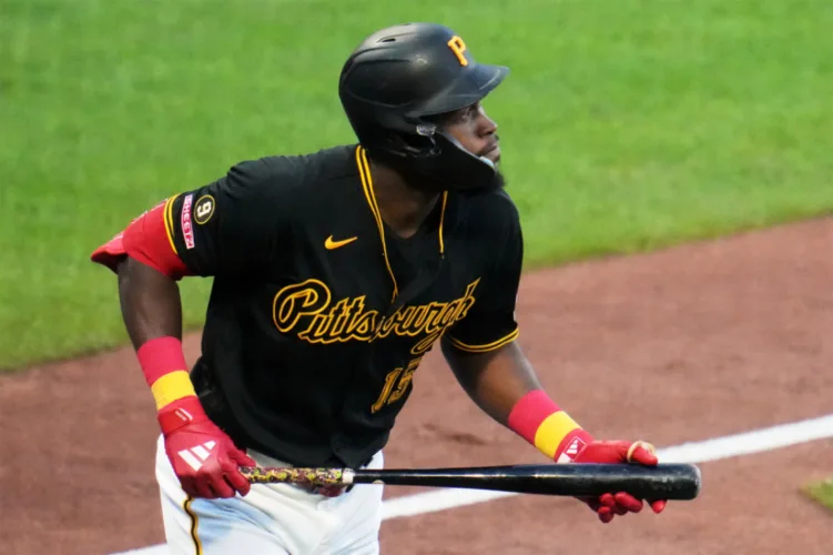 Ashcraft works 8 efficient innings, Cruz homers as Pirates top Tigers